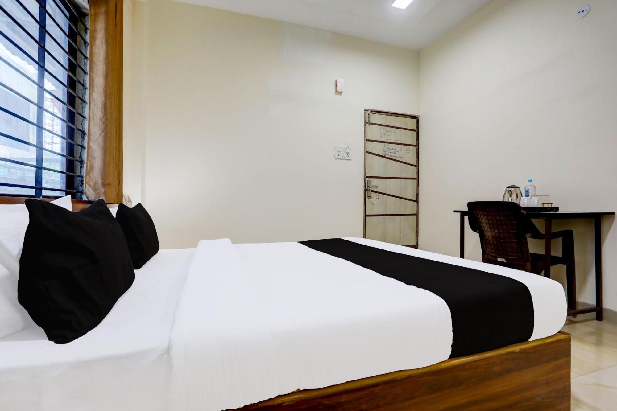 Hotel O Sb 47 Indore Buitenkant foto