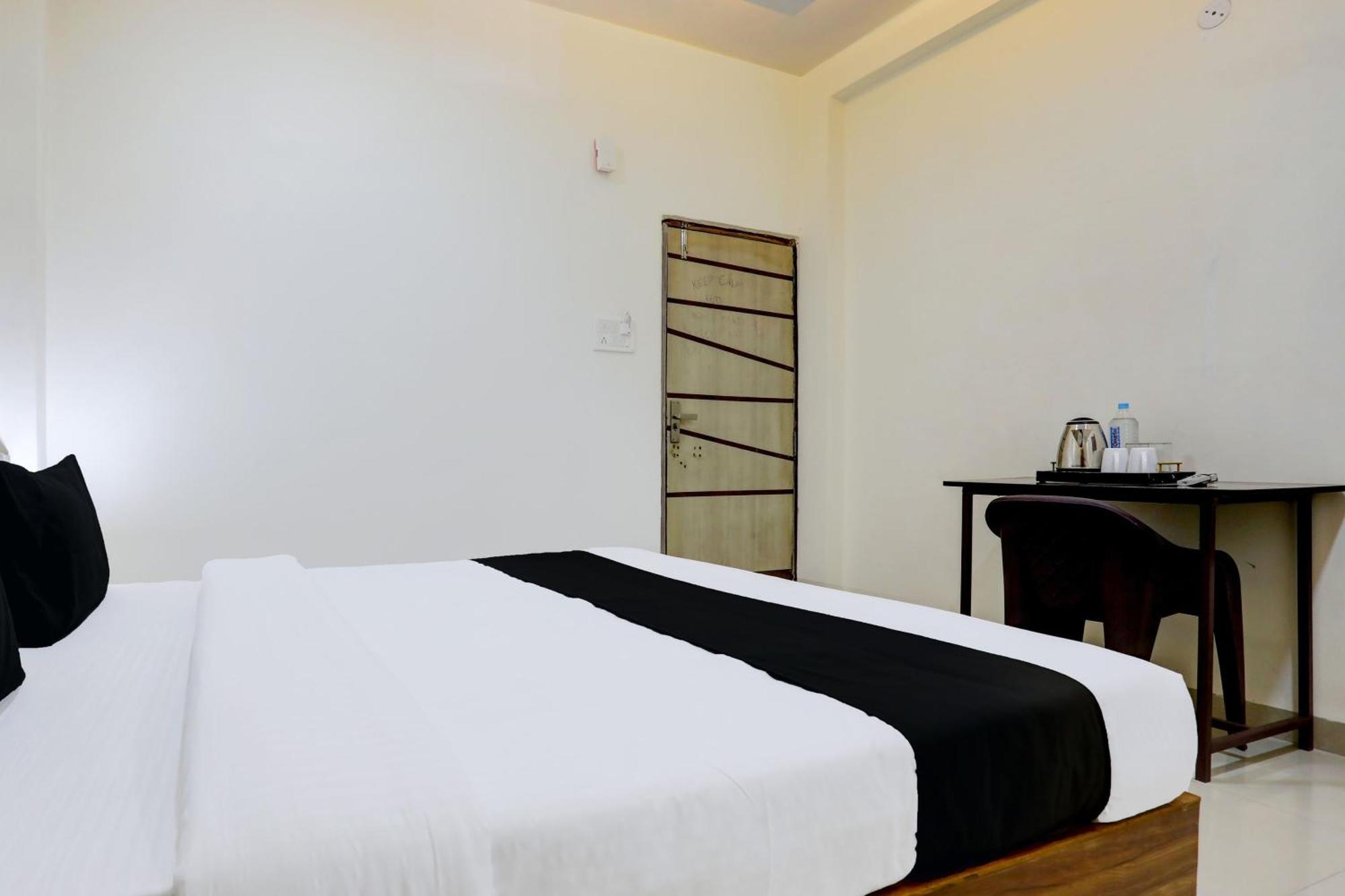 Hotel O Sb 47 Indore Buitenkant foto